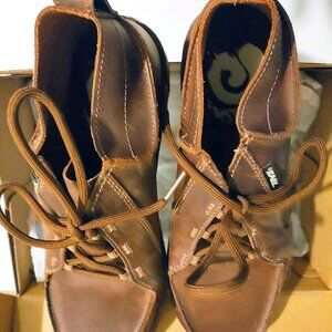 TEVA Mens Leather Atoll Chukka Boot - Size 9 NEW IN BOX